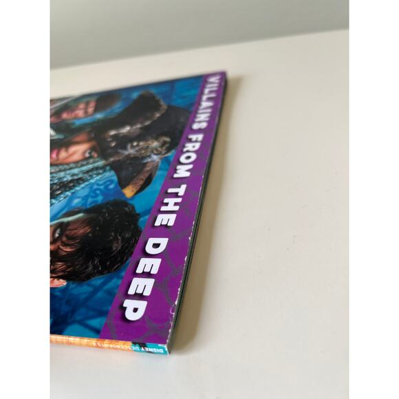 Disney Descendants 2 Rock This Look Magazine Plus 2 Pull Out Posters 2017 - Picture 5 of 5